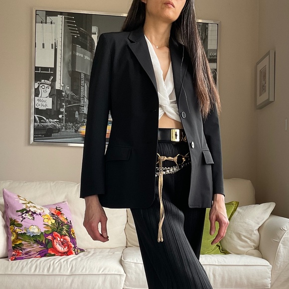Weekend MaxMara black “swishy” fabric with stretch blazer - Picture 1 of 6